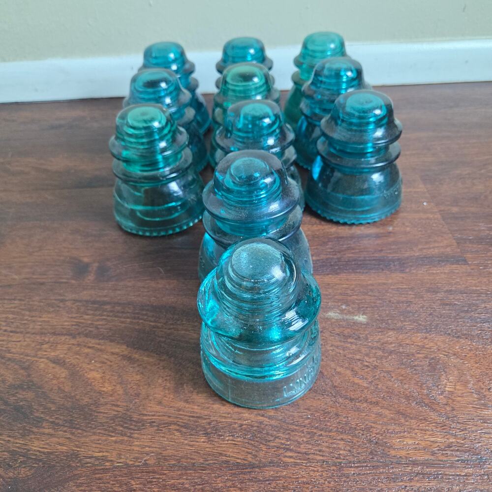 11 Antique Teal Glass Insulators - 10 Hemingray #42 & 1 Lynchburg #38 - Picture 2 of 11